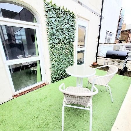 One Bedroom Apartment With A Terrace In Angel London Exterior photo